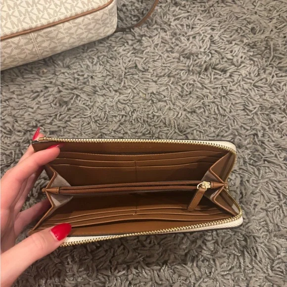 Michael Kors Beige Monogram Wallet - Picture 2 of 2